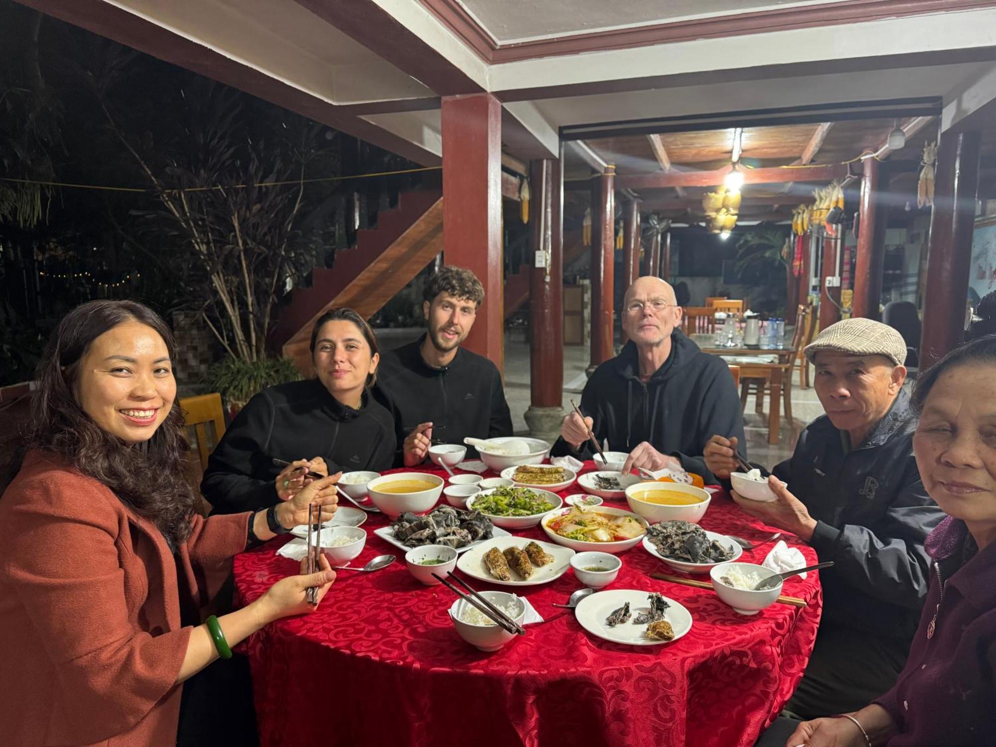 Minh Ngoc Homestay Dien Bien Phu Ban Hin Lom Kültér fotó