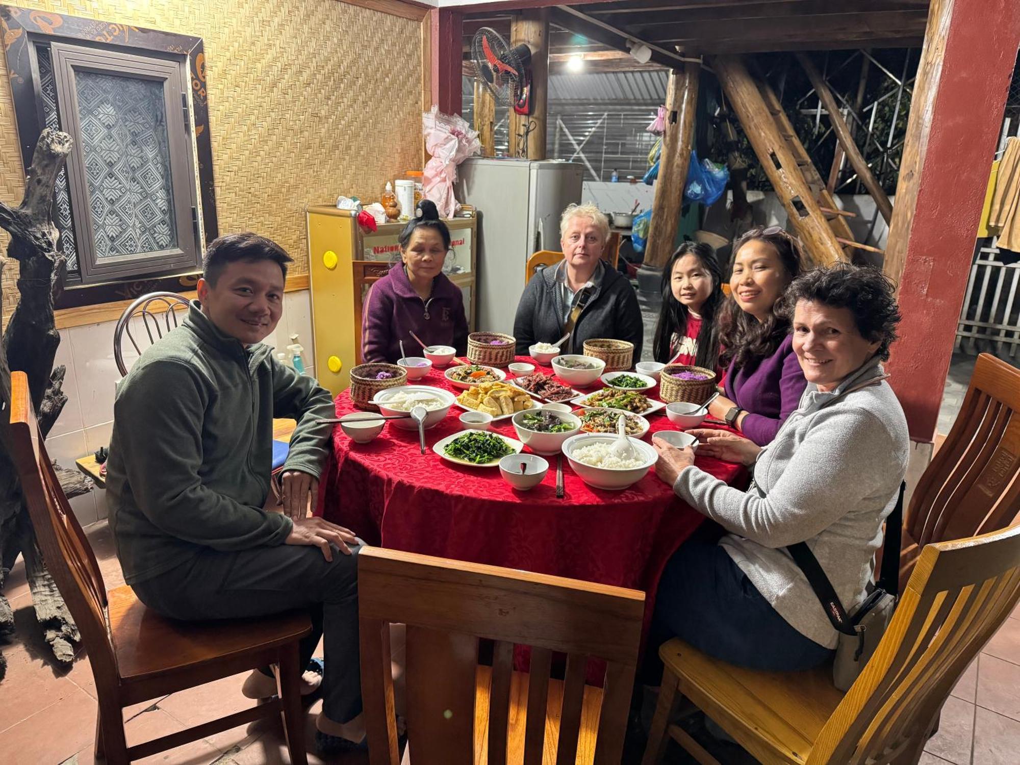 Minh Ngoc Homestay Dien Bien Phu Ban Hin Lom Kültér fotó
